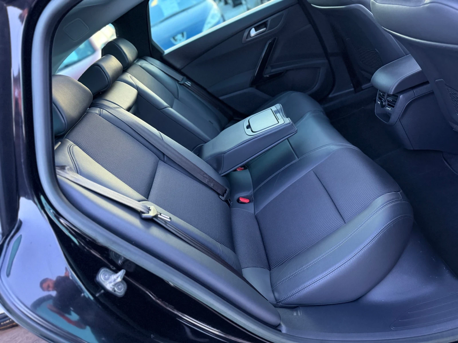 Peugeot 508 1.6i 156кс 6ск НАВИ ПАНОРАМА , снимка 13 - Автомобили и джипове - 53799102