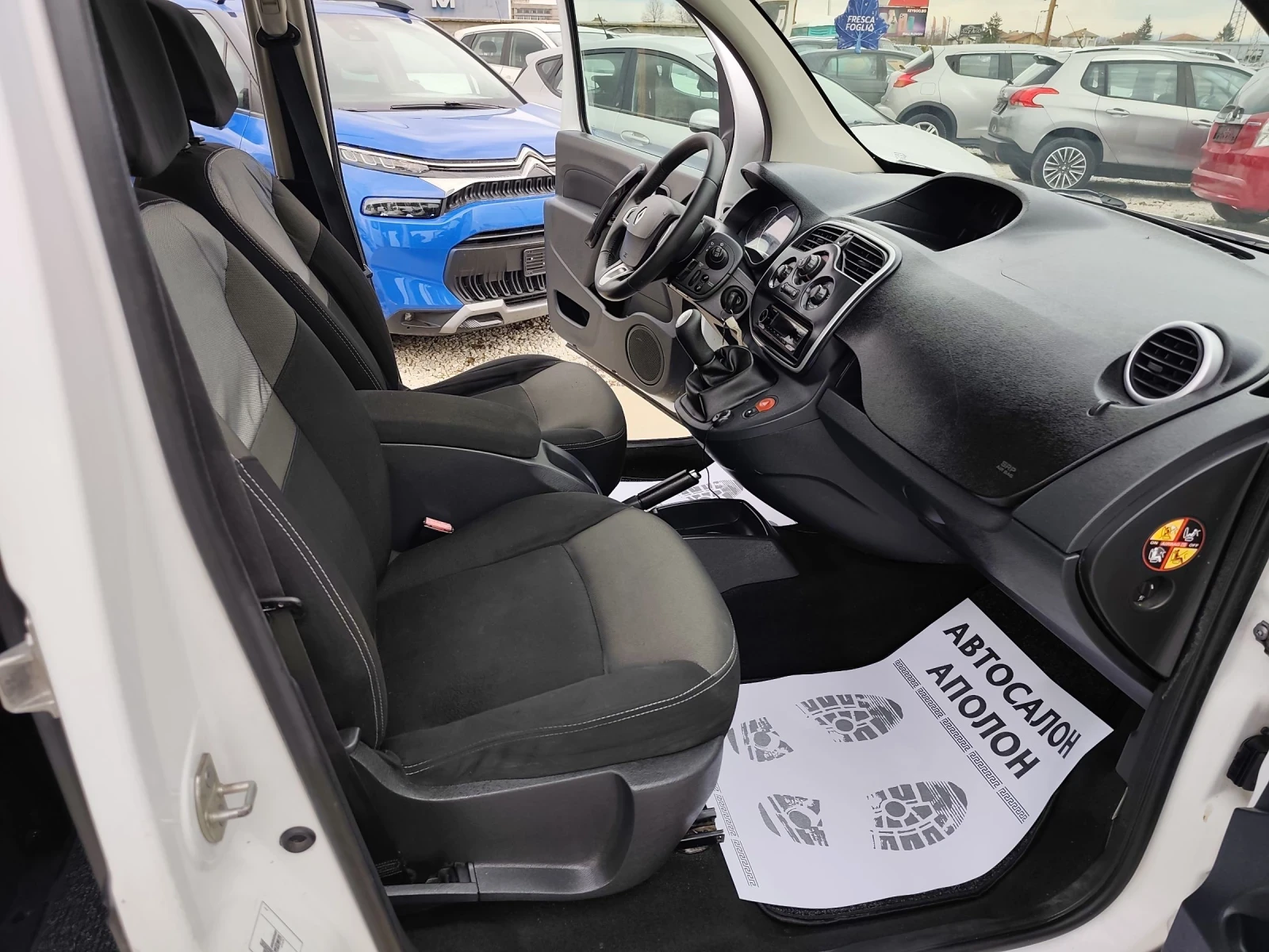 Renault Kangoo 5 места, N1, снимка 10 - Автомобили и джипове - 53914921