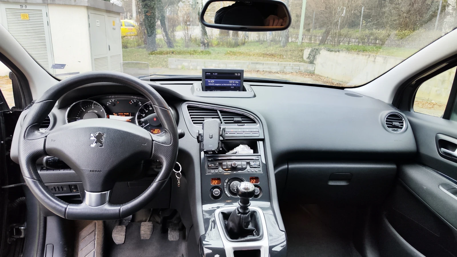 Peugeot 5008 1.6hdi, снимка 11 - Автомобили и джипове - 53963887