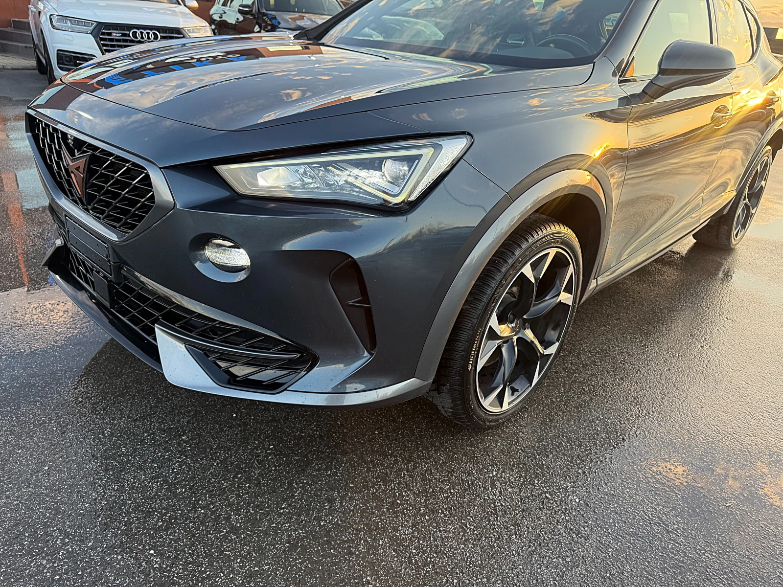 Cupra Formentor 2.0d-4x4-Panorama-Distronik-Kamera-Led-Bixenon-Ful, снимка 4 - Автомобили и джипове - 54181430