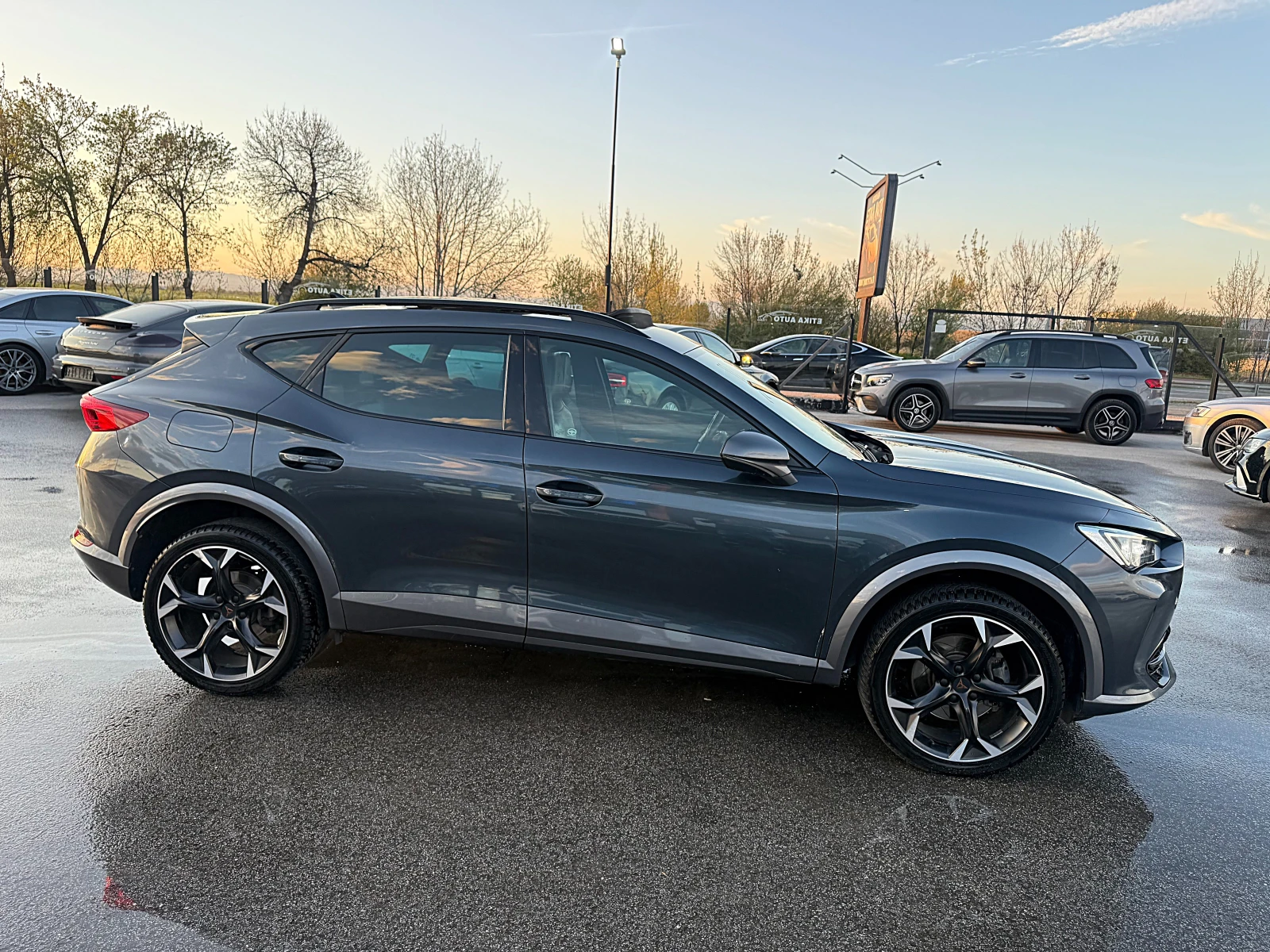 Cupra Formentor 2.0d-4x4-Panorama-Distronik-Kamera-Led-Bixenon-Ful, снимка 2 - Автомобили и джипове - 54181430