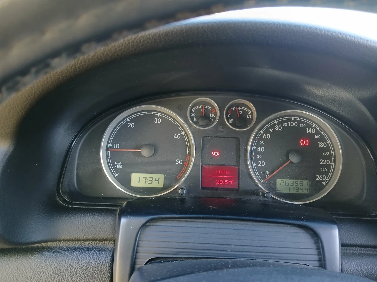 VW Passat, снимка 7 - Автомобили и джипове - 54225615