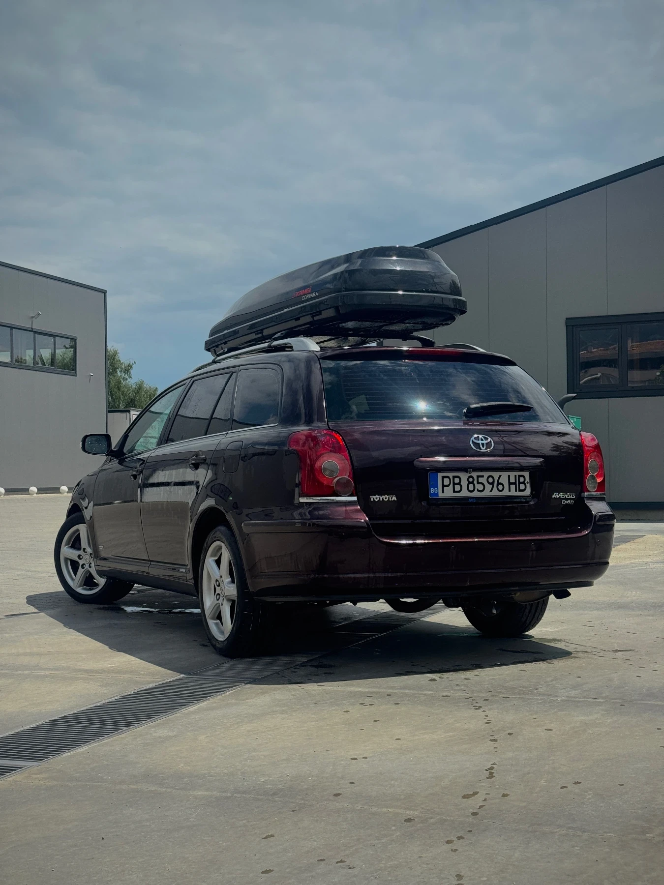 Toyota Avensis 2.2 150hp, снимка 5 - Автомобили и джипове - 54827185