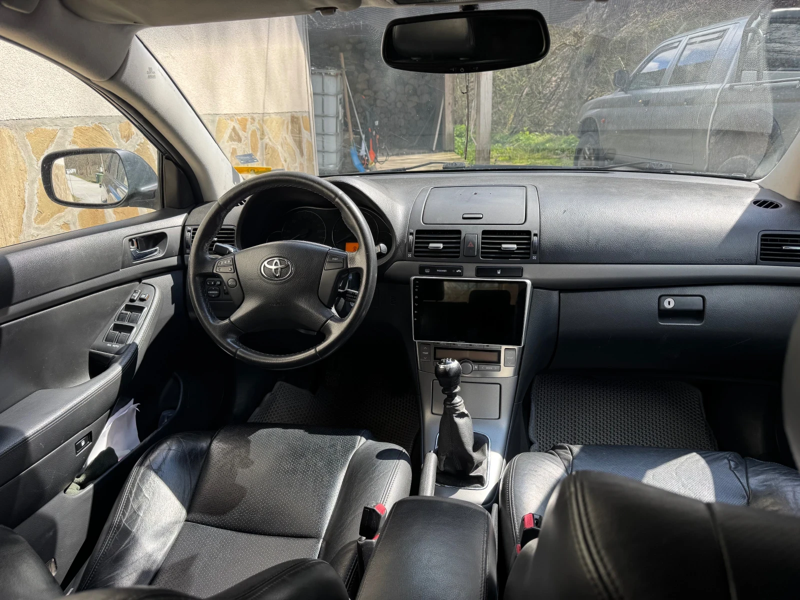Toyota Avensis 2.2 150hp, снимка 7 - Автомобили и джипове - 54609132