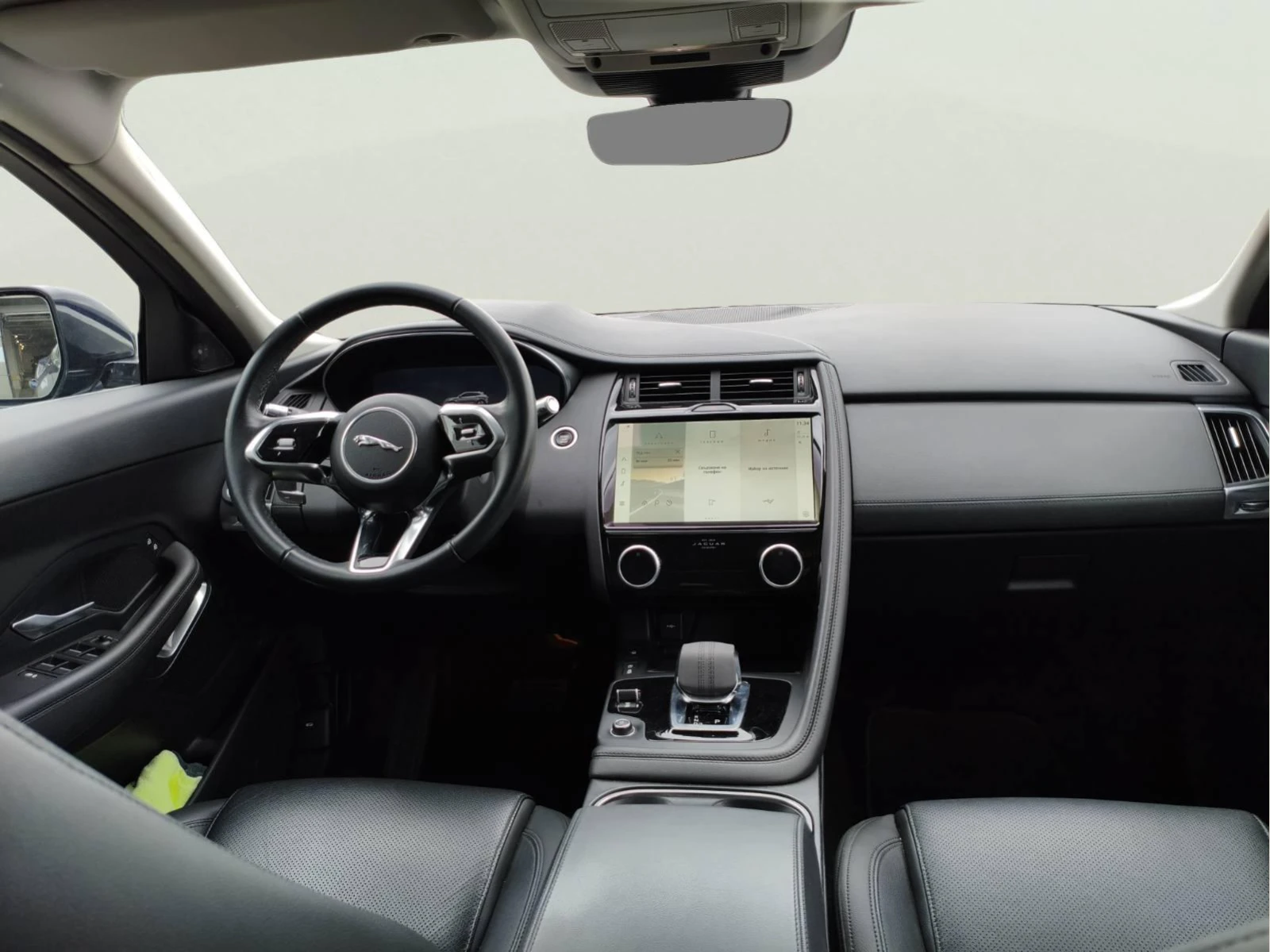 Jaguar E-pace 2.0, снимка 11 - Автомобили и джипове - 54826621
