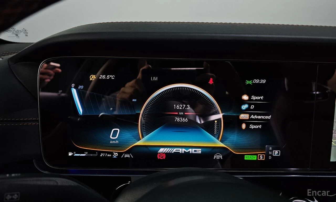 Mercedes-Benz GT 43 AMG 4MATIC* BURMESTER* DISTRONIC* 360* ХЕДЪП* , снимка 9 - Автомобили и джипове - 55465902