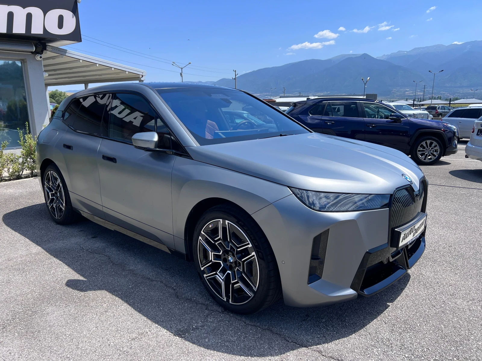 BMW iX X-Drive* 60* M Sport Pro* , снимка 3 - Автомобили и джипове - 55625038