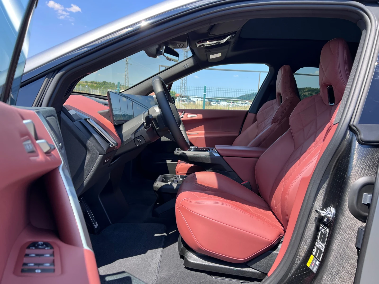 BMW iX X-Drive* 60* M Sport Pro* , снимка 6 - Автомобили и джипове - 55625038