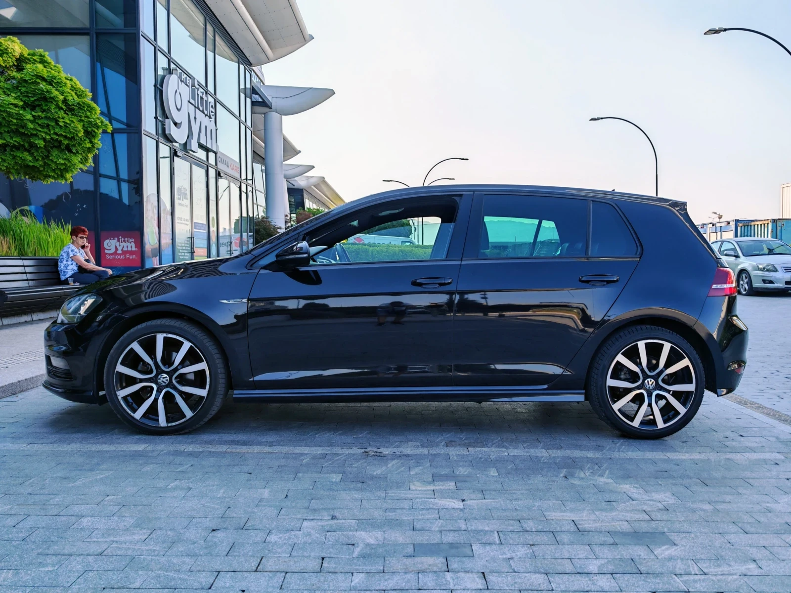 VW Golf * УНИКАТ * R LINE * LIMITED EDITION 40 - 152/400 *, снимка 7 - Автомобили и джипове - 55878897