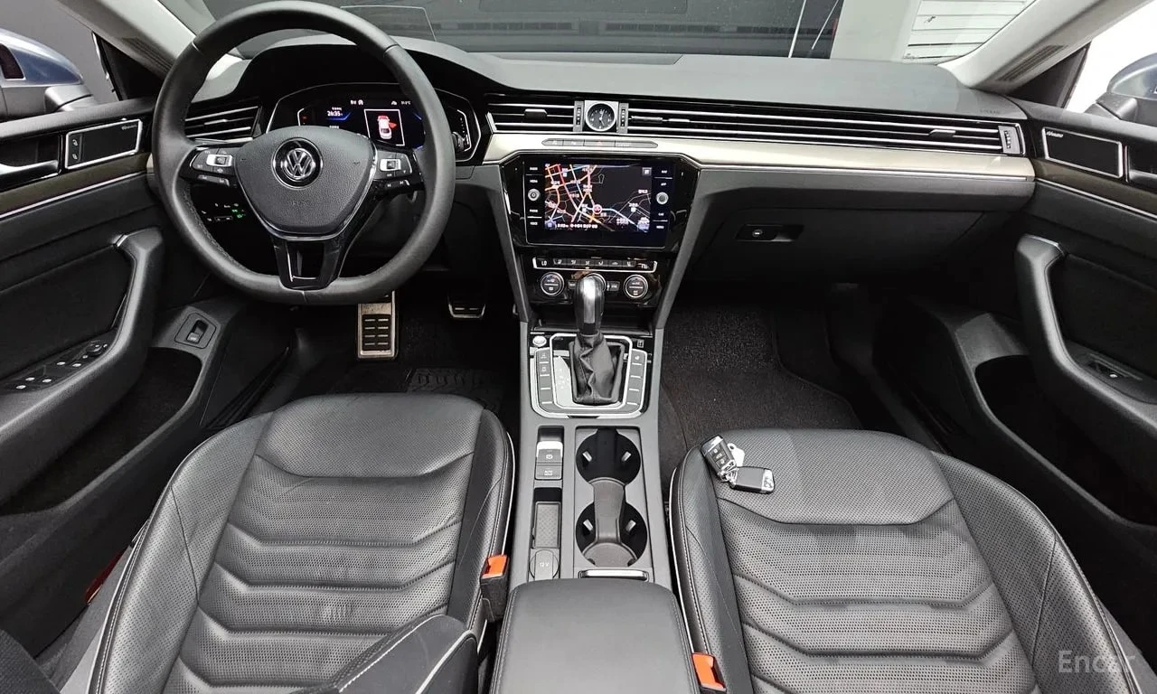 VW Arteon  R LIINE 4Motion / СЕРТИФИКАТ ЗА ОТЛИЧНО КАЧЕСТВО , снимка 7 - Автомобили и джипове - 55924419