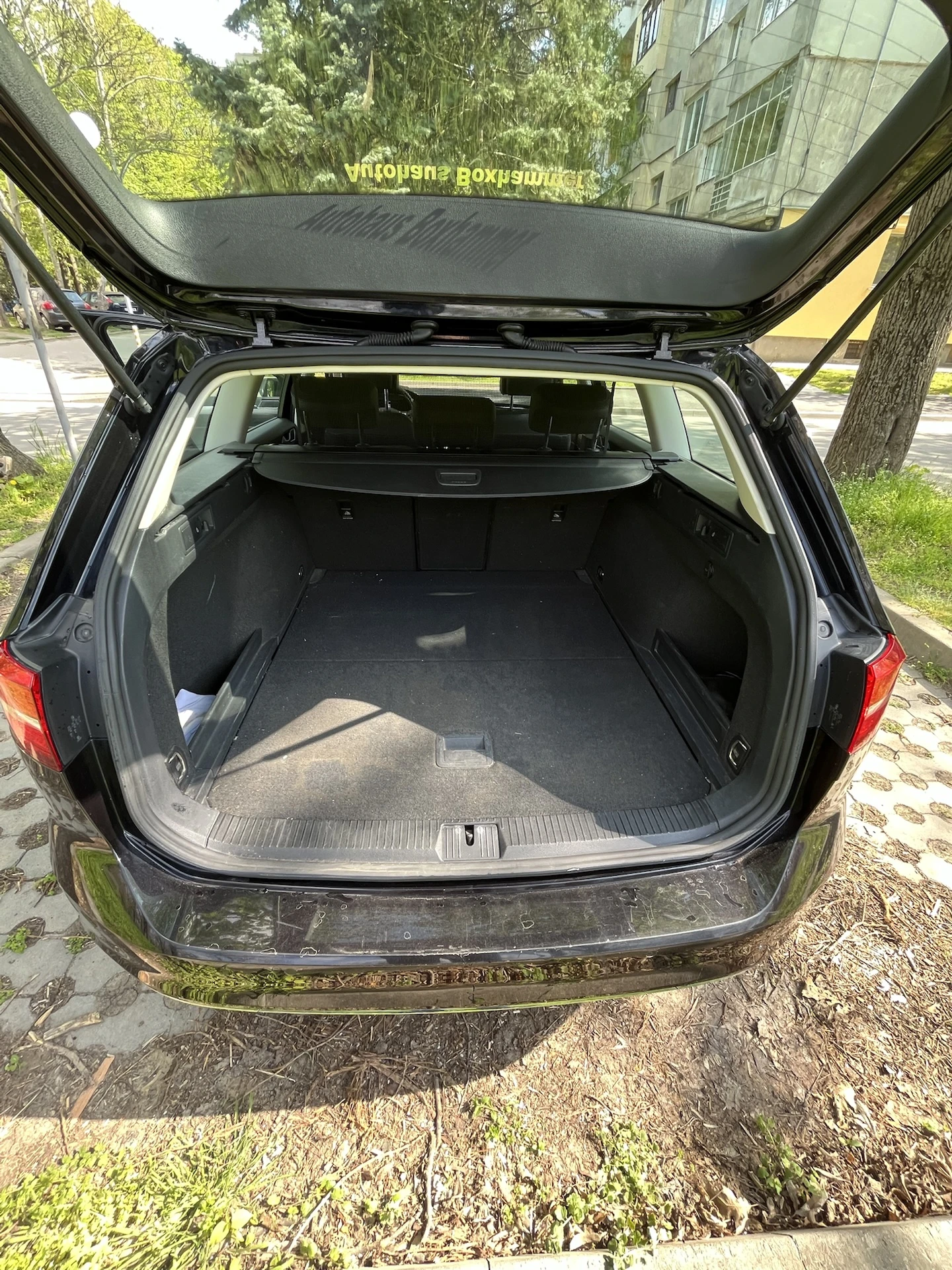 VW Passat B8 Variant 2.0 TDI DSG, снимка 16 - Автомобили и джипове - 56711835