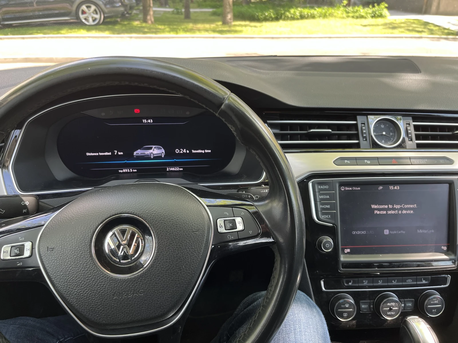 VW Passat B8 Variant 2.0 TDI DSG, снимка 10 - Автомобили и джипове - 56711835