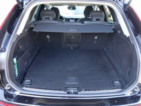 Volvo XC60 T8 AWD Plus Dark, снимка 17