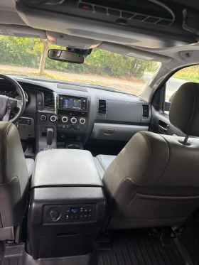 Toyota Sequoia, снимка 11
