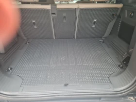 Land Rover Defender First Edition, снимка 9