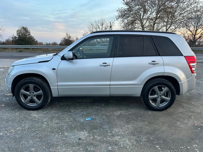 Suzuki Grand vitara 2.0i - 140 кс * БЕНЗИН-ГАЗ* 4Х4 /НАВИГАЦИЯ* КЕЙЛЕС, снимка 7 - Автомобили и джипове - 48044145