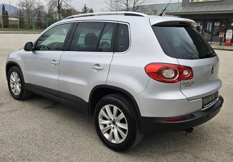 VW Tiguan 2 TDI 4 Motion  Park Assist , снимка 10 - Автомобили и джипове - 52406701