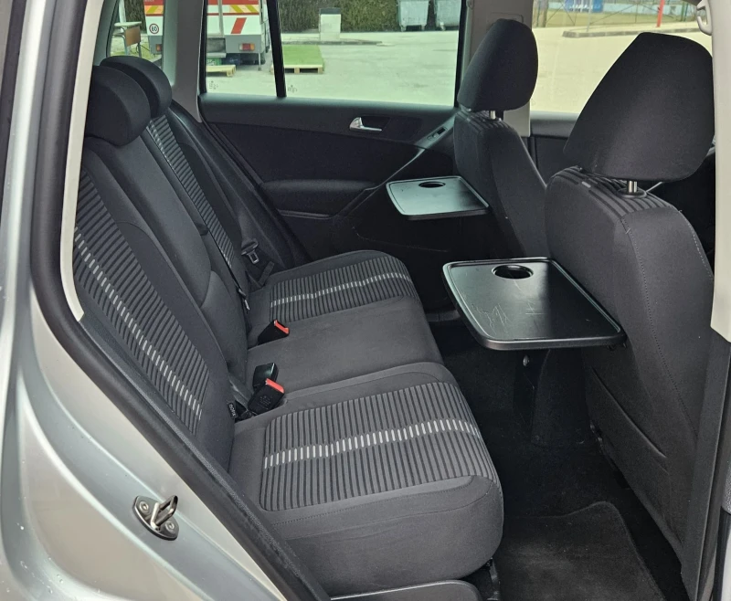 VW Tiguan 2 TDI 4 Motion  Park Assist , снимка 16 - Автомобили и джипове - 52406701