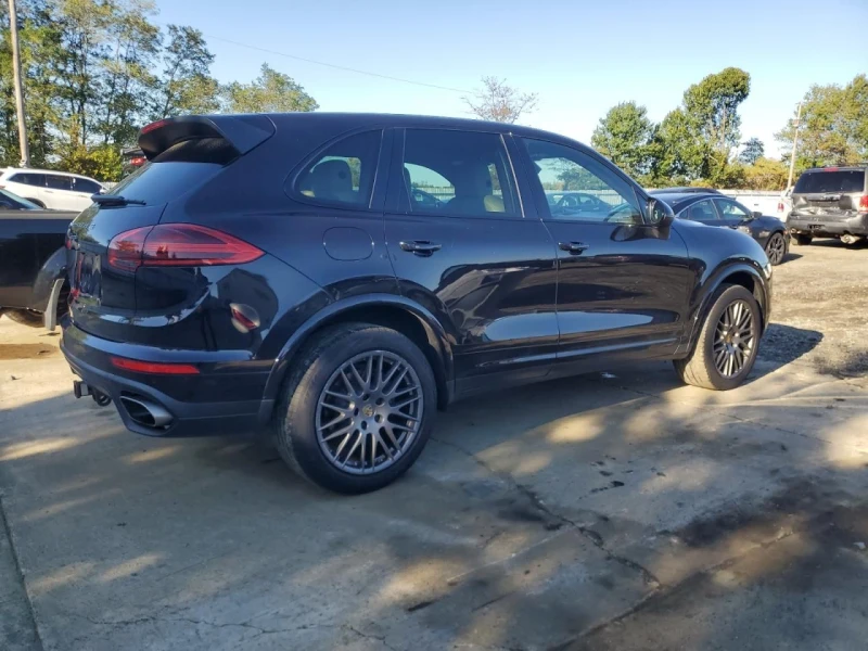 Porsche Cayenne, снимка 3 - Автомобили и джипове - 53014139