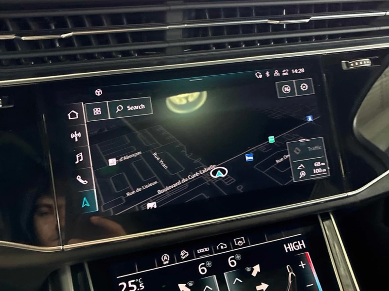 Audi Q7 QUATTRO * 360 КАМЕРА* ОБДУХВАНЕ* ПАНОРАМА* , снимка 11 - Автомобили и джипове - 53407457