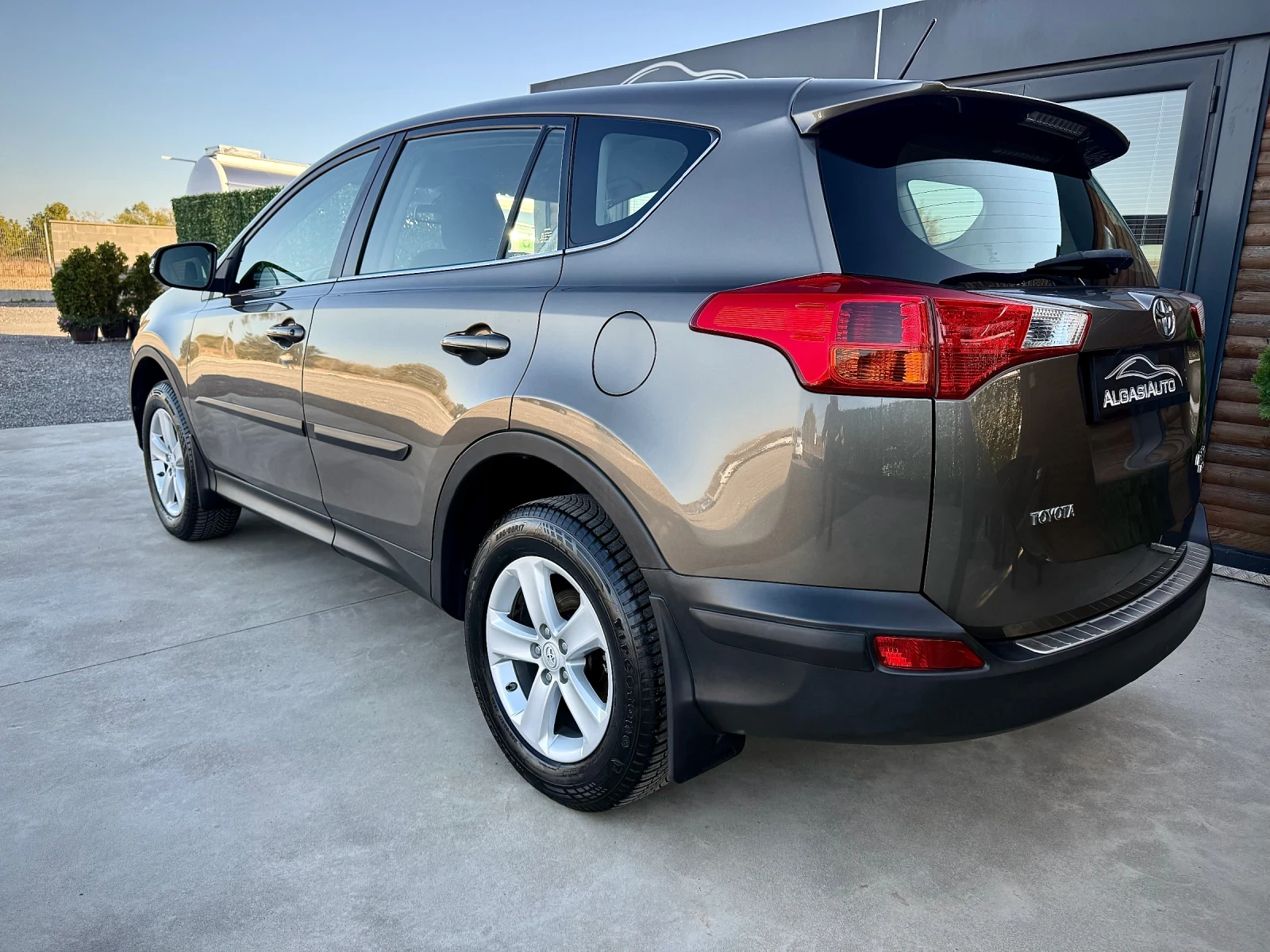 Toyota Rav4 2.0 AWD* VALVEMATIC* SPORT - изображение 3