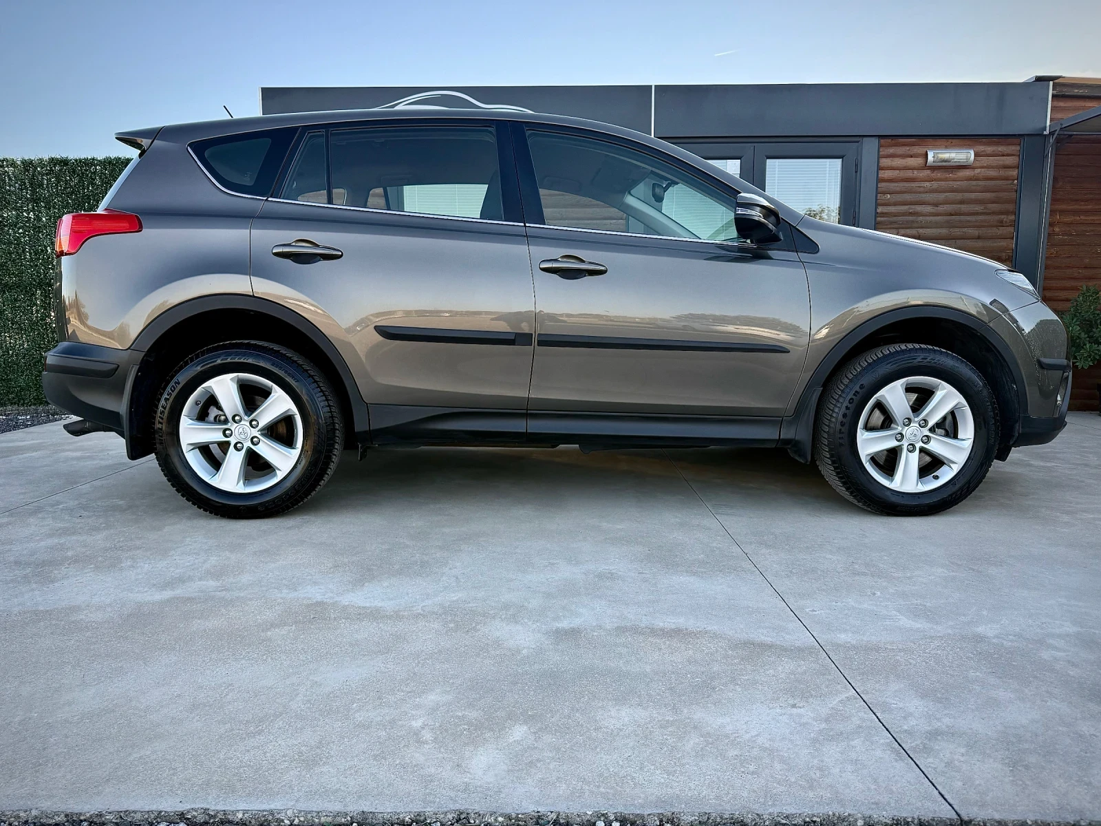 Toyota Rav4 2.0 AWD* VALVEMATIC* SPORT - изображение 5