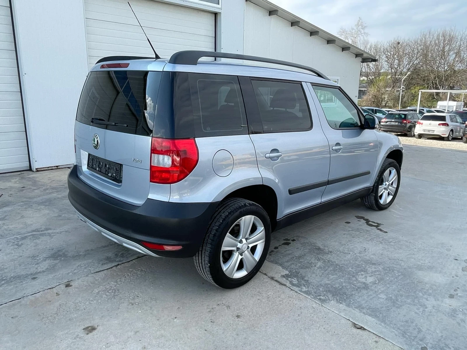 Skoda Yeti 2.0tdi 110k.c * UNIKAT*  | Mobile.bg   13