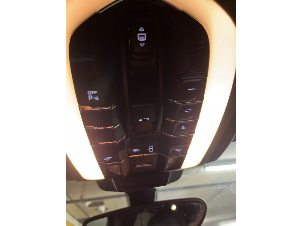 Porsche Macan S* Пано* Blind spot* Keyless* Реални км - изображение 9