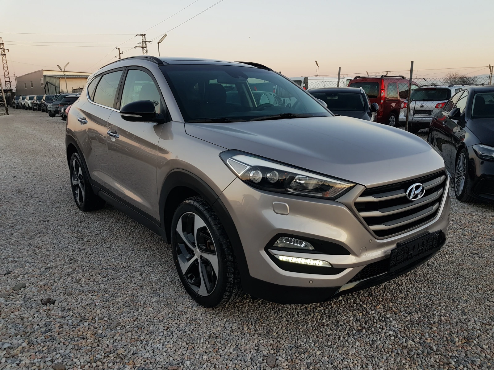 Hyundai Tucson 1.7 CRDI-141 к.с.  EURO 6B АВТОМАТИК ПАНОРАМА  - изображение 3