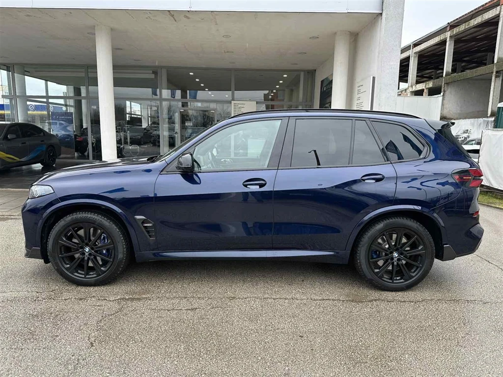 BMW X5 M60i xDrive - изображение 3