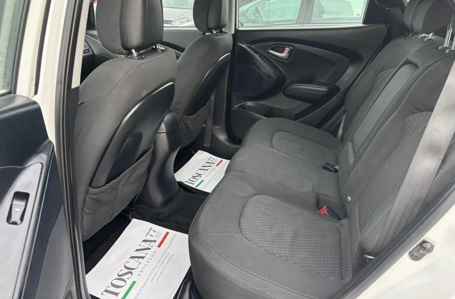 Hyundai IX35 1.7crdi, снимка 8 - Автомобили и джипове - 54552638