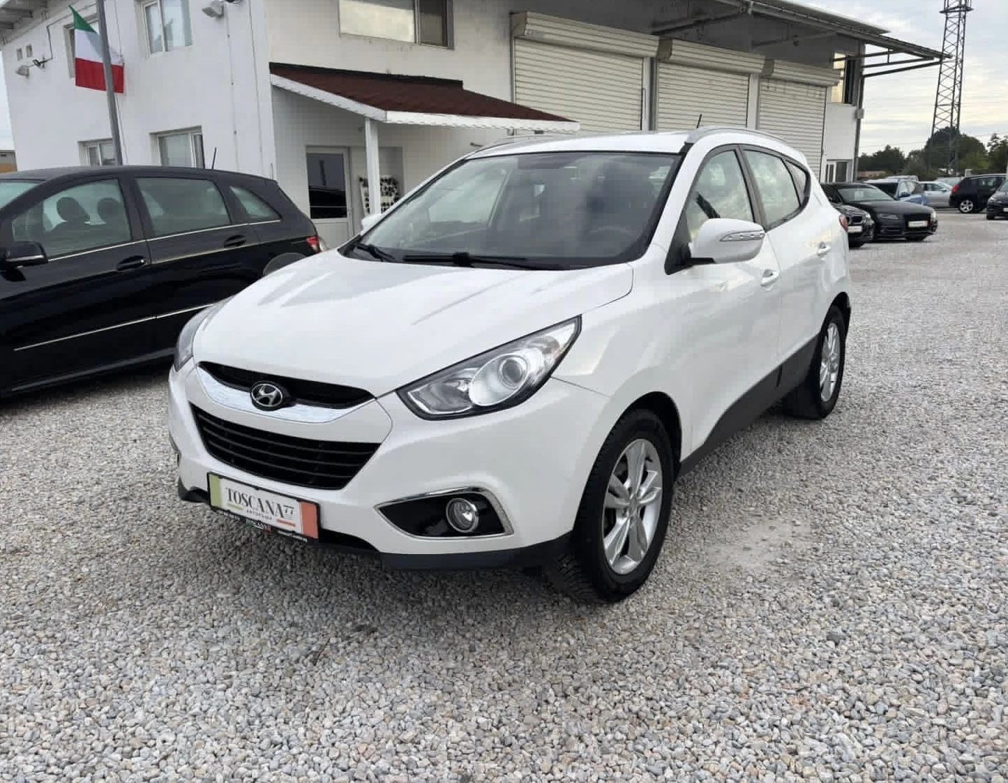 Hyundai IX35 1.7crdi, снимка 2 - Автомобили и джипове - 54552638