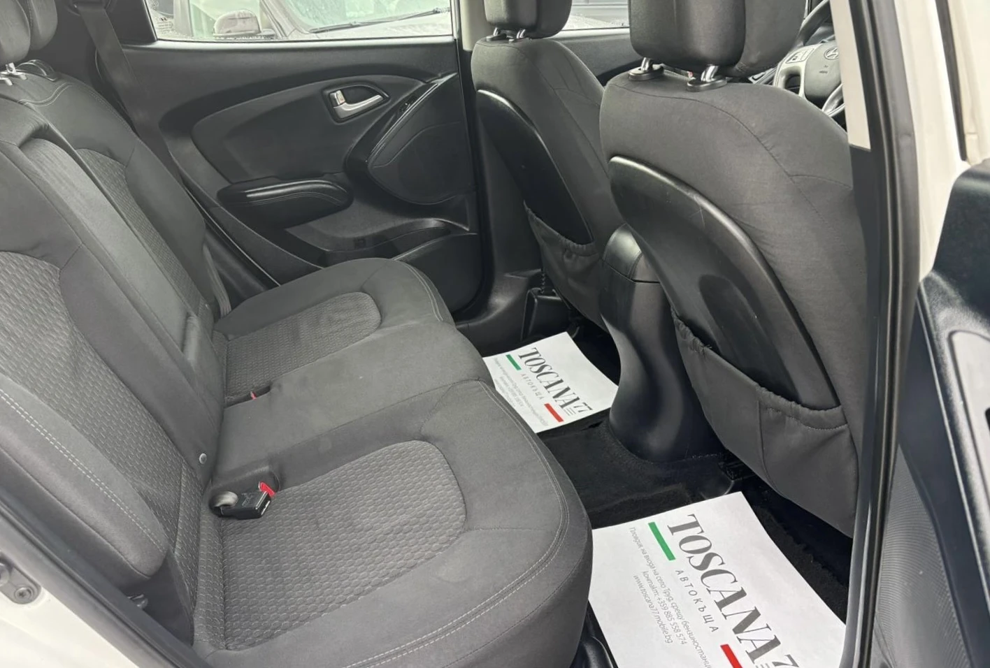 Hyundai IX35 1.7crdi, снимка 9 - Автомобили и джипове - 54552638