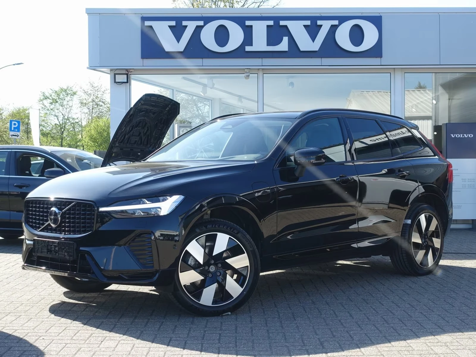 Volvo XC60 T8 AWD Plus Dark