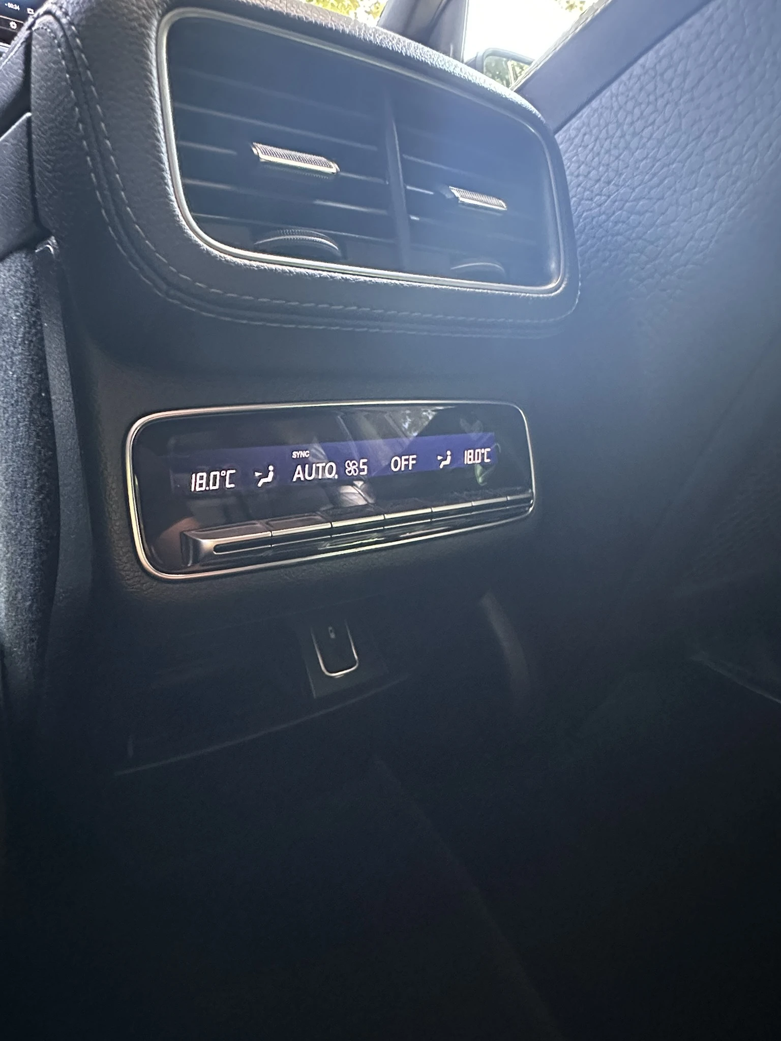 Mercedes-Benz GLS 400, снимка 13 - Автомобили и джипове - 55101391
