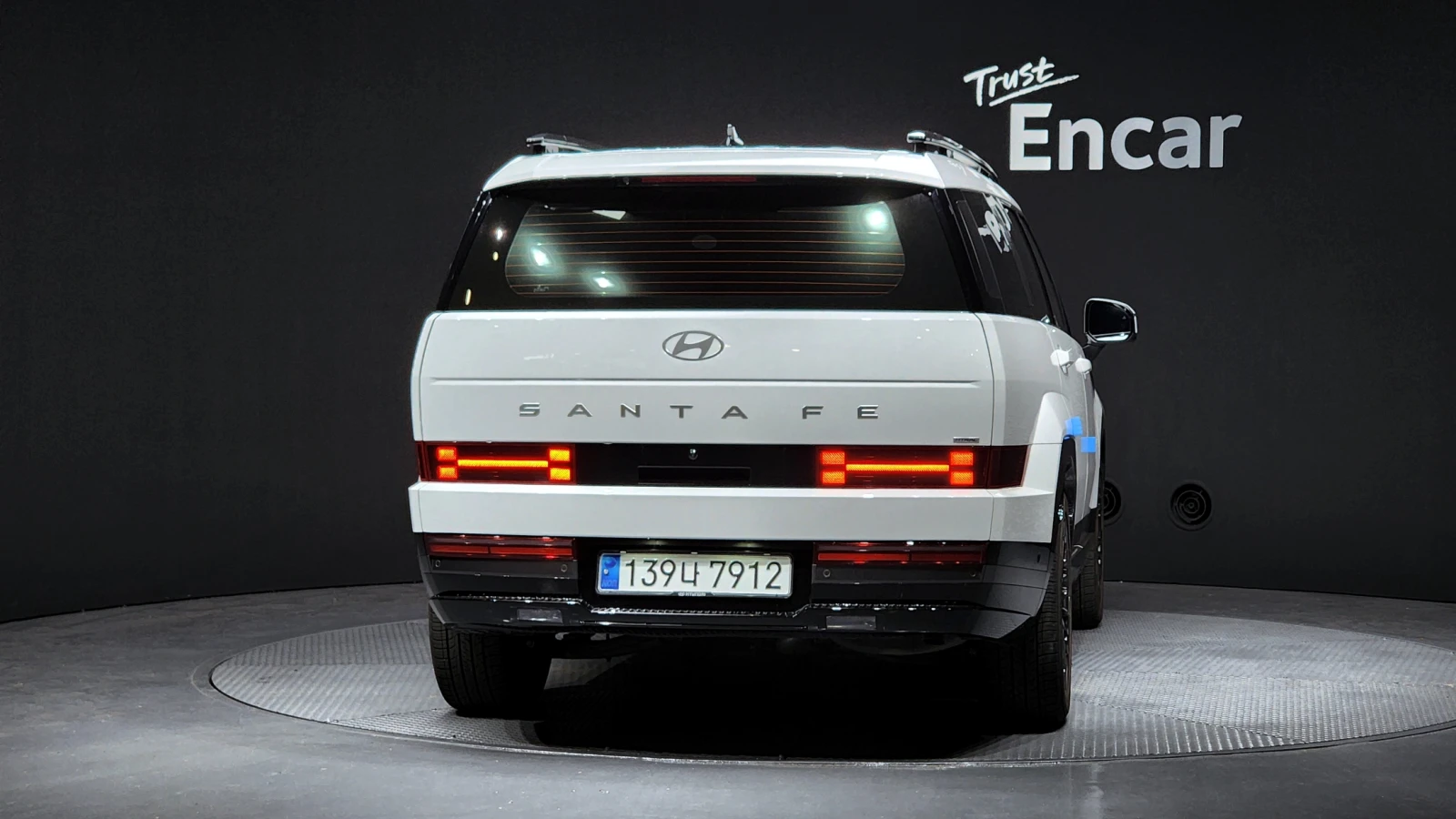 Hyundai Santa fe 1.6 HEV Calligraphy* 360* HUD* МАСАЖ* КРАЙНА ЦЕНА, снимка 4 - Автомобили и джипове - 55334916