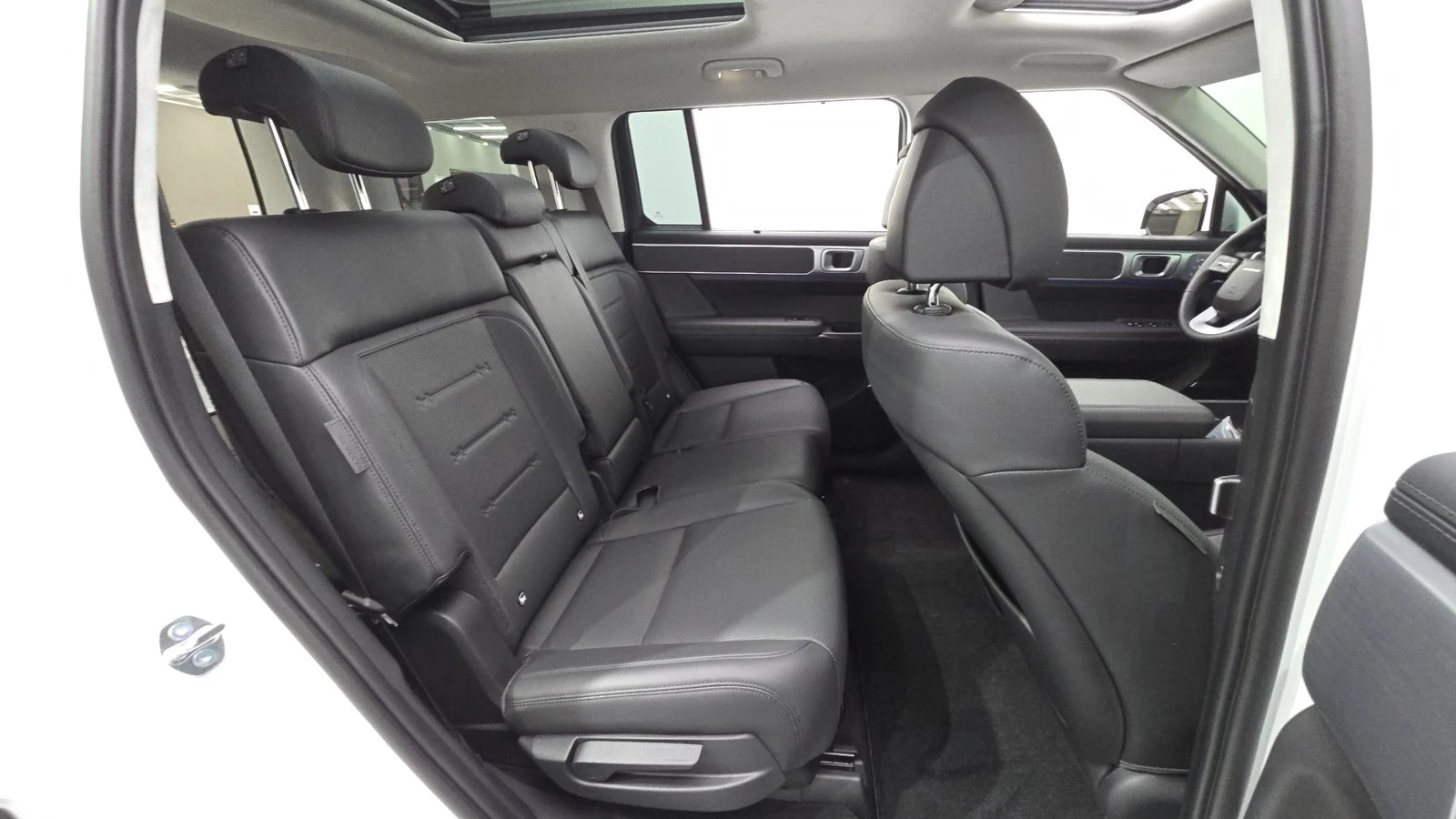 Hyundai Santa fe 1.6 HEV* ЛЮК* BOSE* МАСАЖ* HUD* 360* КРАЙНА ЦЕНА, снимка 12 - Автомобили и джипове - 55334916