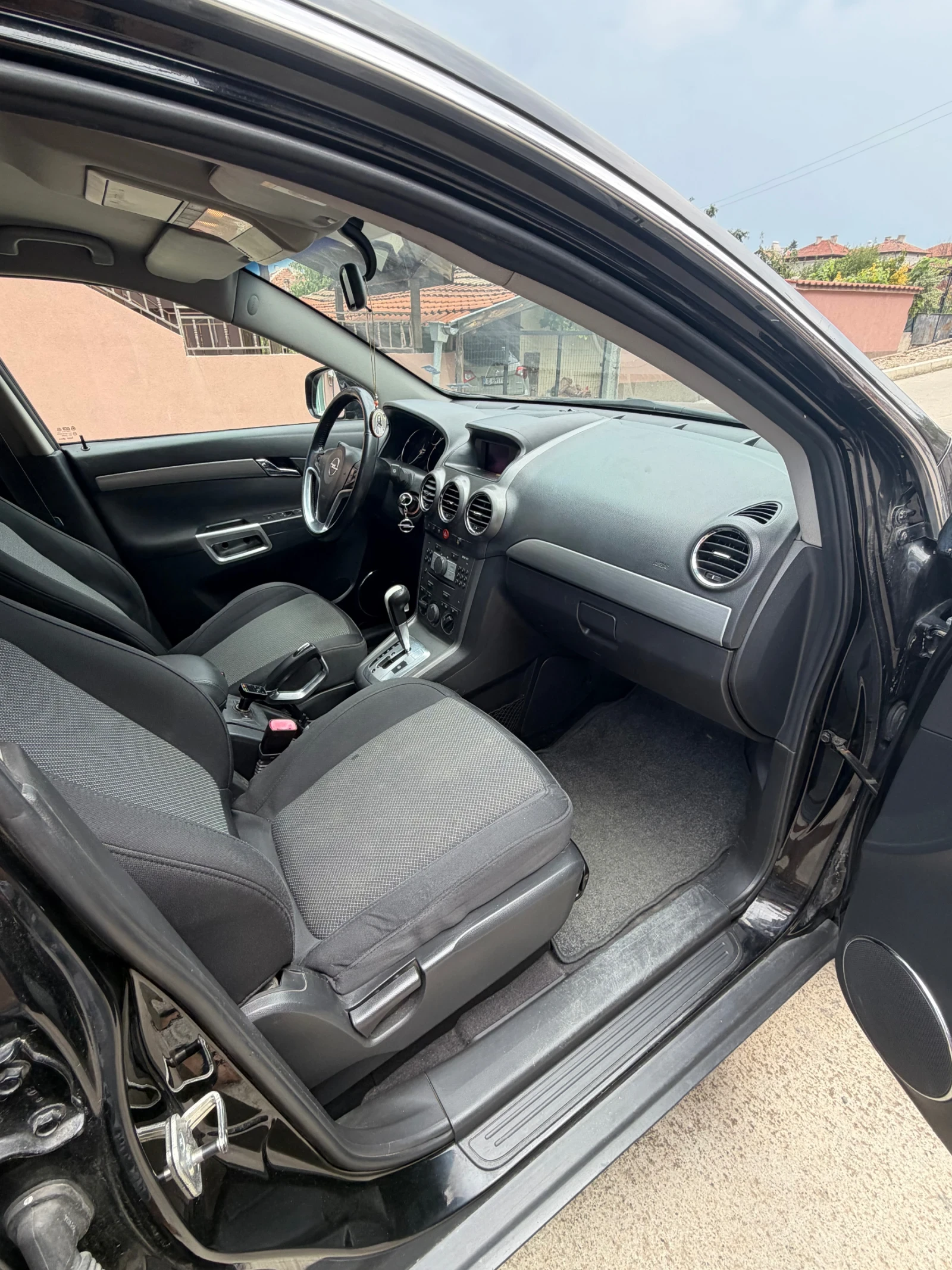 Opel Antara 2.0 DTI, снимка 5 - Автомобили и джипове - 55596958