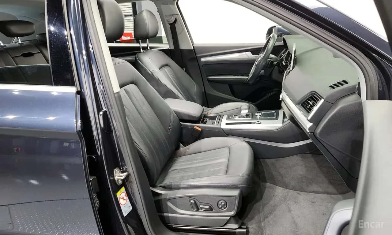 Audi Q5 45 TFSI Quattro * HUD* ФИНАНСИРАНЕ, снимка 11 - Автомобили и джипове - 56328410