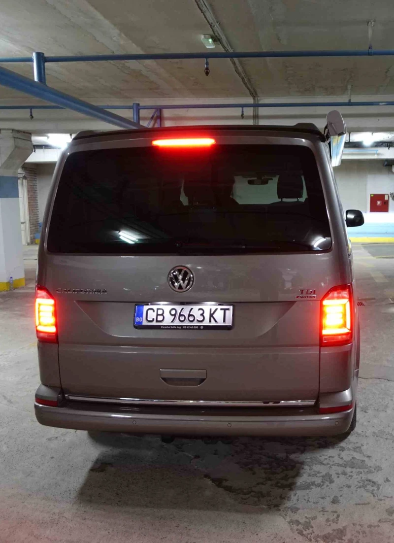 VW California OCEAN 7100км. НОВ !, снимка 7 - Бусове и автобуси - 53016496