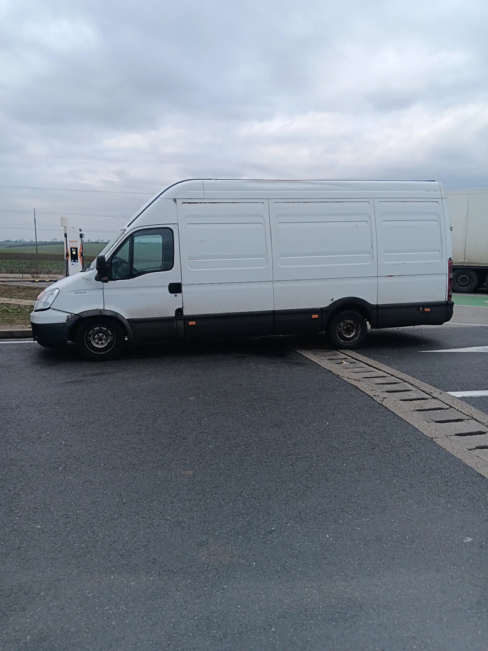 Iveco 35S18  - изображение 7