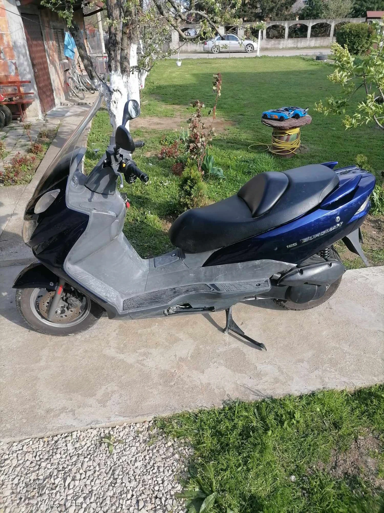 Suzuki Burgman 125кубика  - изображение 2