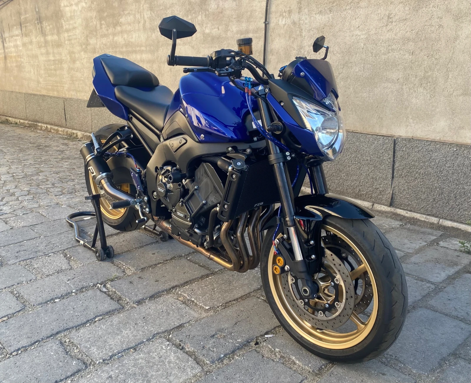 Yamaha FZ8