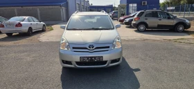 Обява за продажба на Toyota Corolla verso 2.2 ~5 900 лв. - изображение 1