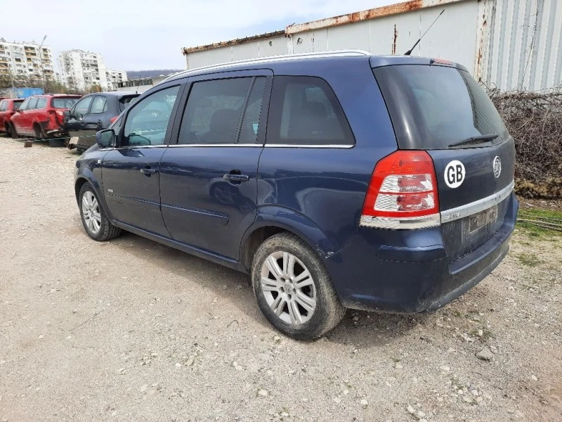 Opel Zafira 1.7 CDTI, снимка 3 - Автомобили и джипове - 40246966