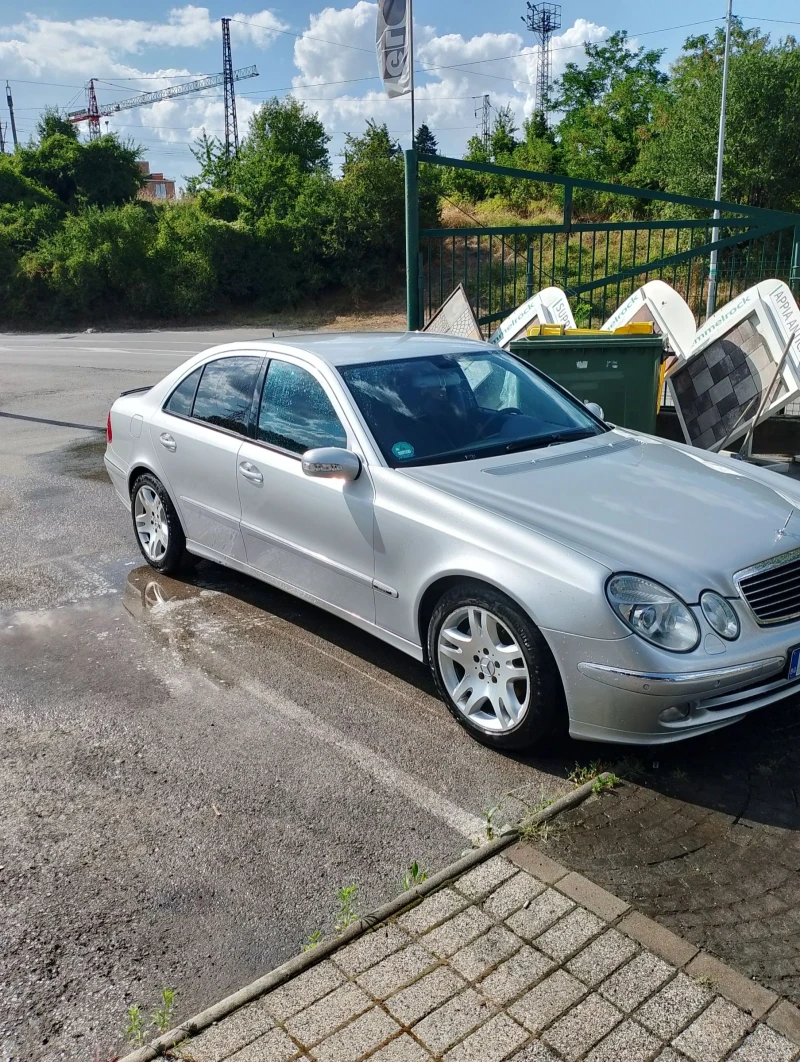 Mercedes-Benz E 220 Е220, снимка 1 - Автомобили и джипове - 47423144