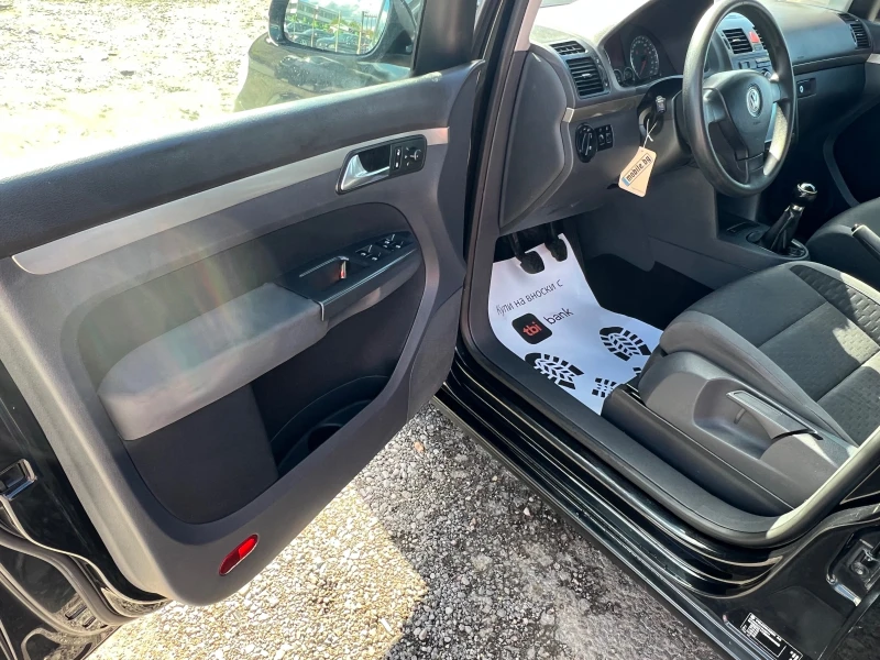 VW Touran 2.0/ ЛИЗИНГ!!!!!, снимка 10 - Автомобили и джипове - 51503109
