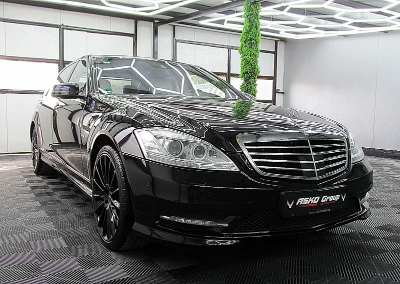 Mercedes-Benz S 500 designo/2xTV/PANORAMA/ AMG/4-MATIC/LONG/ЛИЗИНГ, снимка 3 - Автомобили и джипове - 52146107