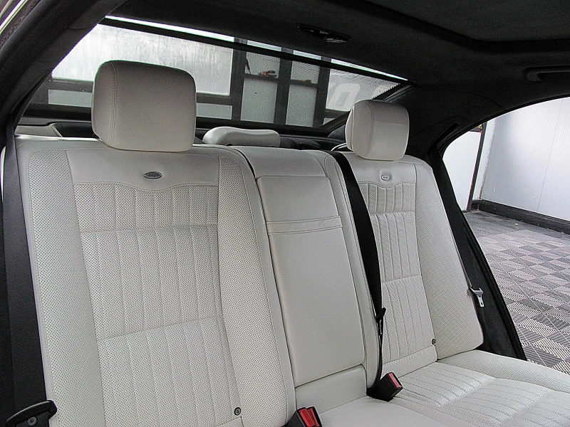 Mercedes-Benz S 500 designo/2xTV/PANORAMA/ AMG/4-MATIC/LONG/ЛИЗИНГ, снимка 11 - Автомобили и джипове - 52146107