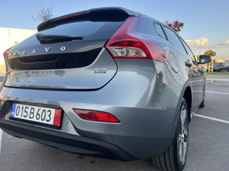 Volvo V40 2.0D 159000KM EURO 6B, снимка 8 - Автомобили и джипове - 52160392